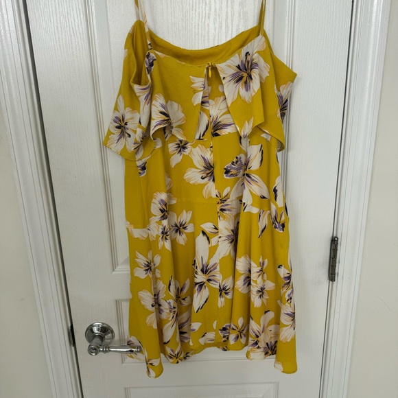 NWOT BB Dakota Island Time Printed Bubble Crepe Dress - Picture 4 of 8